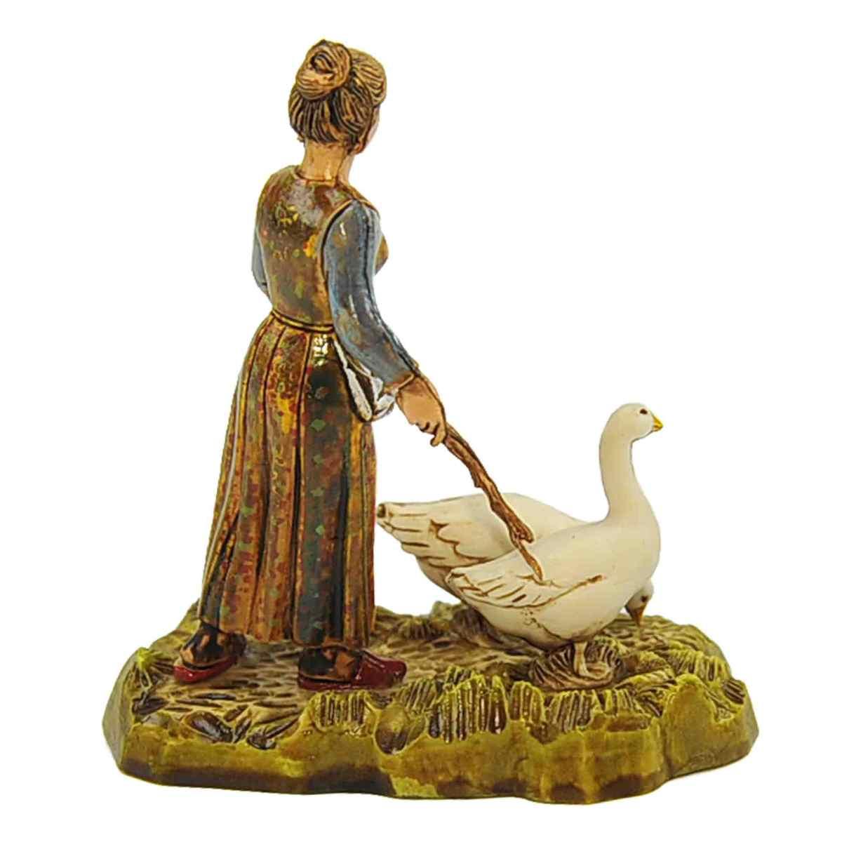 Statua cm.10 Donna con Due Oche | Moranduzzo