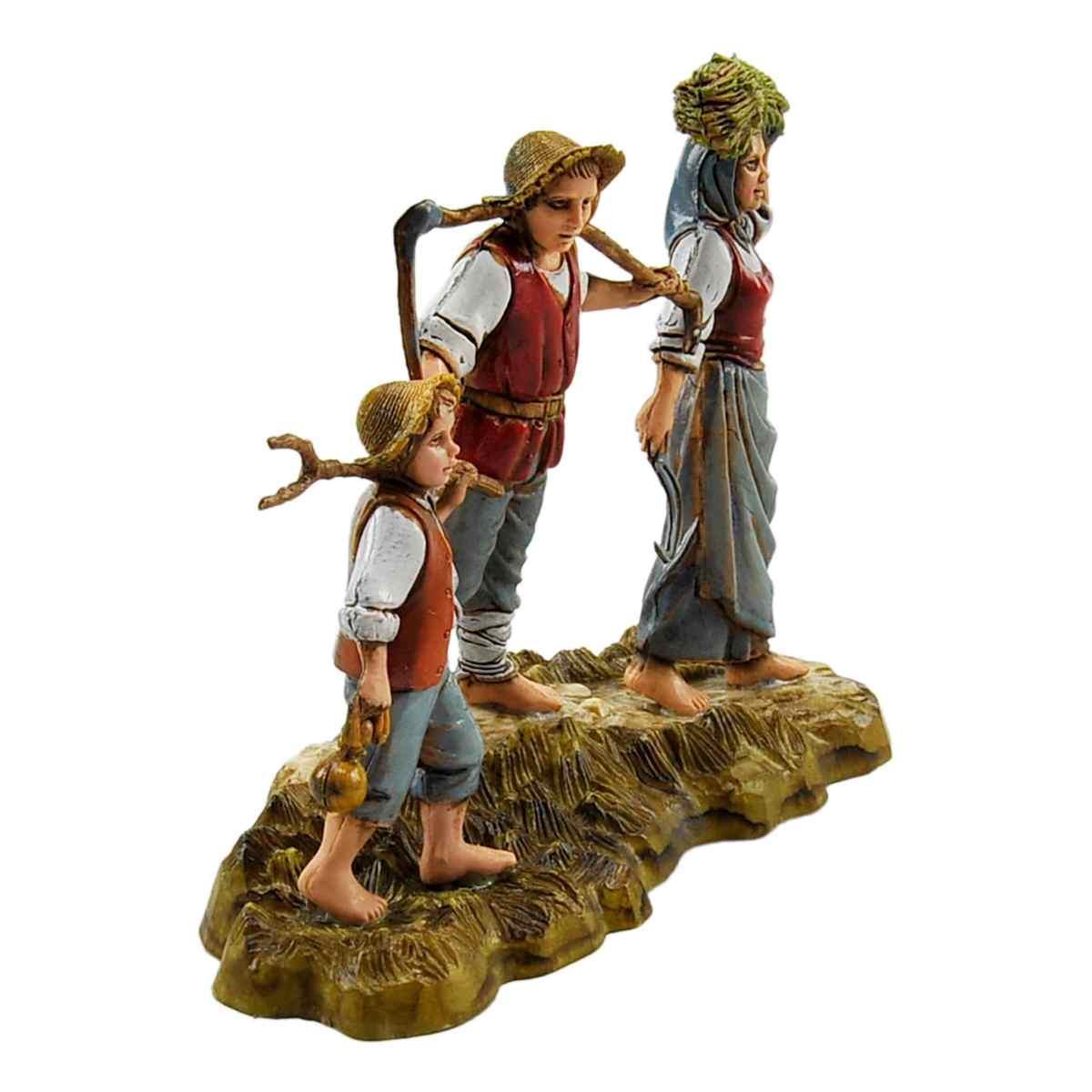 Statua cm.10 Famiglia Contadina con Bambino e Attrezzi da Lavoro | Moranduzzo