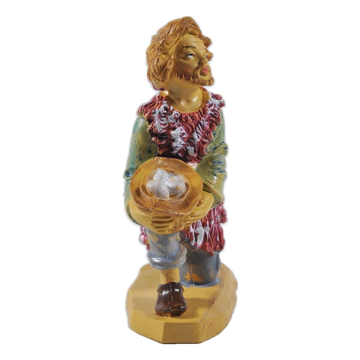 Statua cm.12 Pastore Adorante in Ginocchio con Cesta Uova e Borraccia | Rossi Rosa