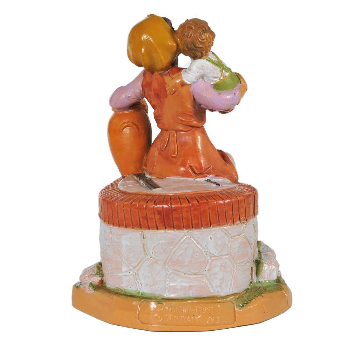 Statua cm.12 Ariel Donna al Pozzo con Bambino | Fontanini