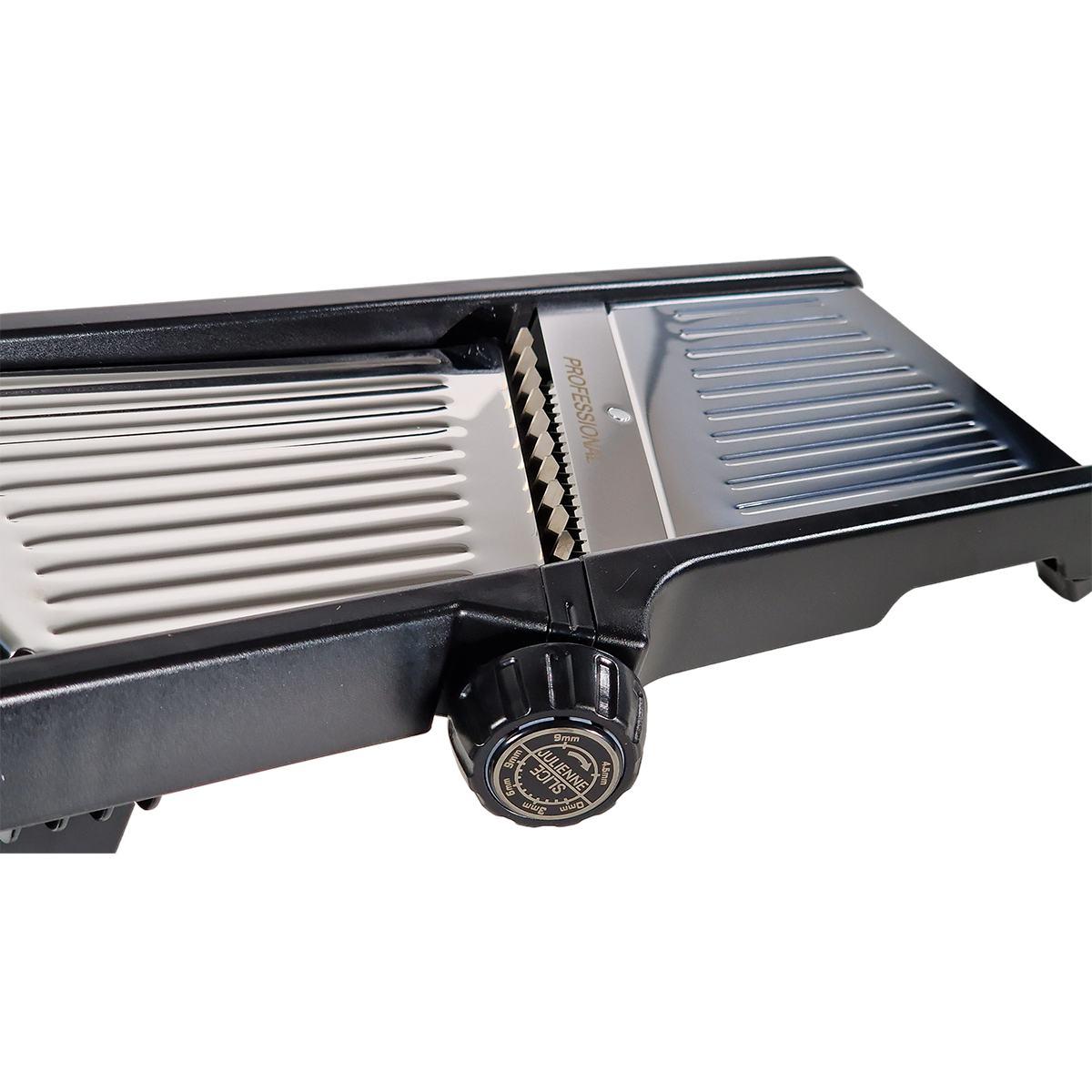 Affetta Verdura con Proteggi Dita Nero cm.40x18 | Abm