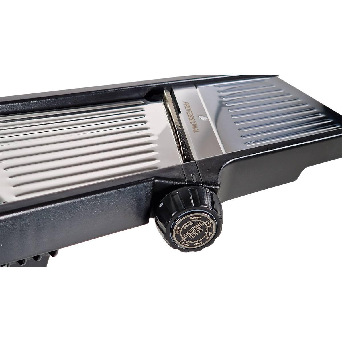 Affetta Verdura con Proteggi Dita Nero cm.40x18 | Abm