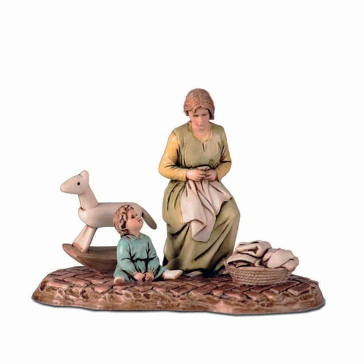 Statua cm.10 Donna Seduta con Bambino e Cesta | Moranduzzo