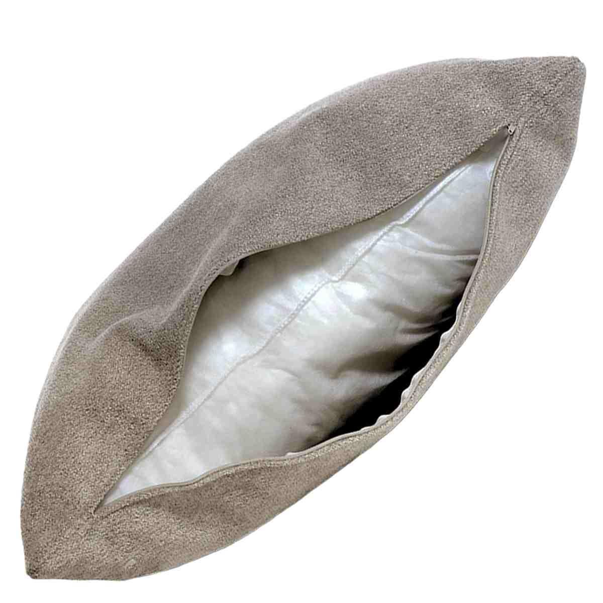 Cuscino Arredo Boucl Grigio Chiaro cm.40x60x20 | Alore Casa