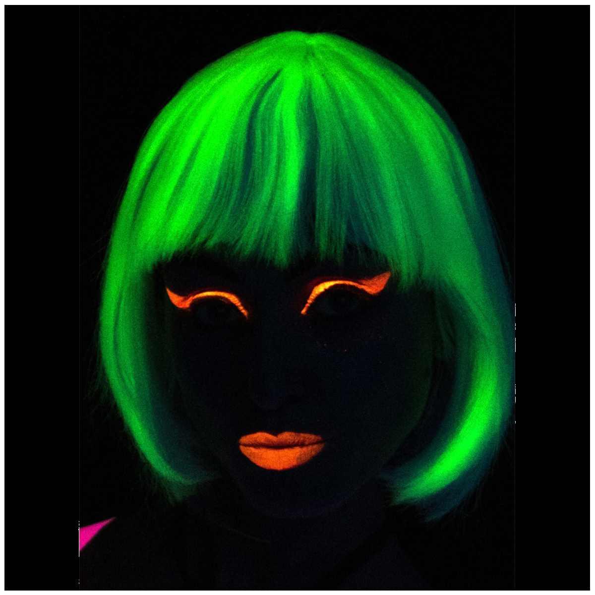 Parrucca Bianca Fluorescente Caschetto Liscia con Frangia |Carnival Toys